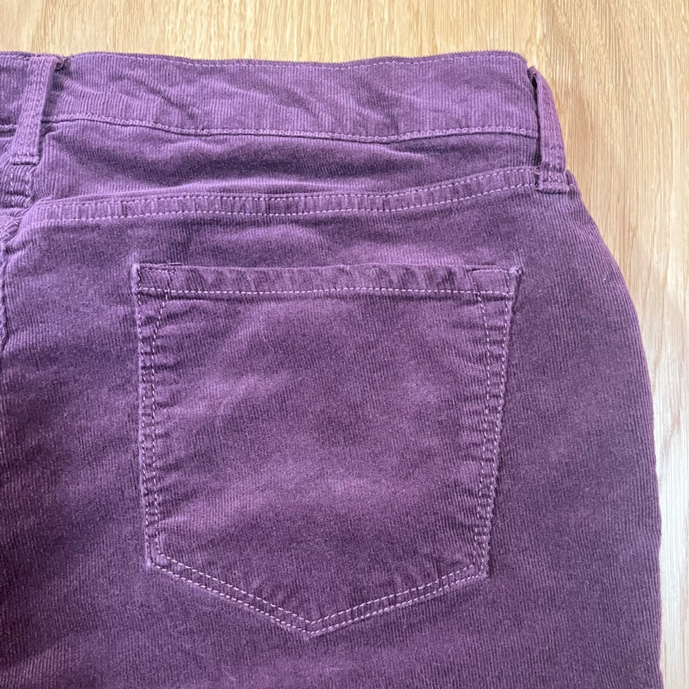 Old Navy Corduroy Pants Womens 10 Purple Curvy Mid-Rise Bootcut Dark Academia
